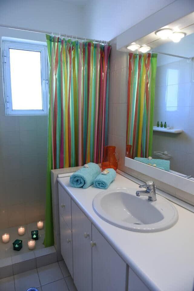 Floor 3bed 2bath With Stunning 360 View *